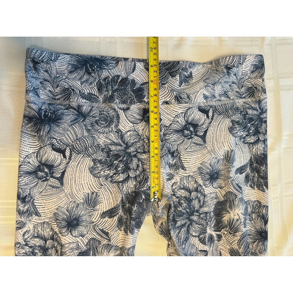 Fabletics Leggings Women L Navy Blue Powerhold Floral Sketch Activewear Bottoms - Picture 5 of 8
